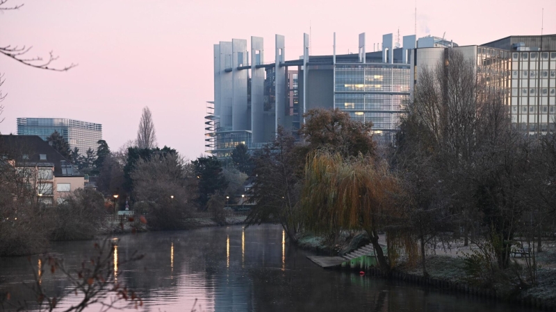 У Италии нет причин быть против санкций в отношении СПГ, заявили в Риме