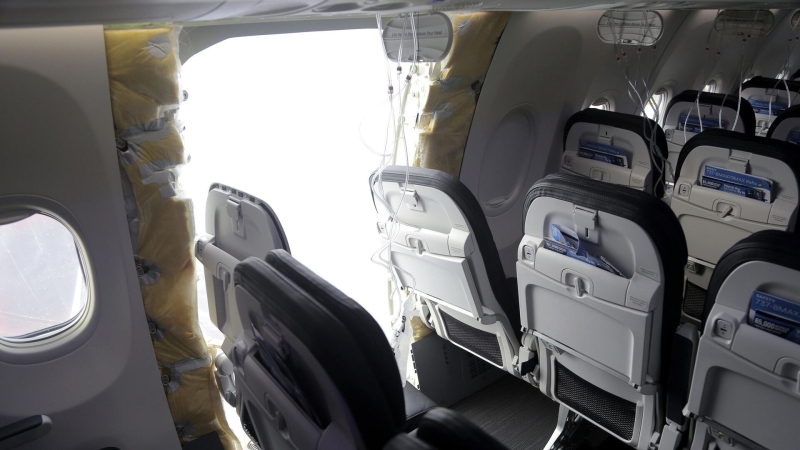 Около 300 самолетов Boeing 777 могут взорваться из-за дефекта, пишут СМИ