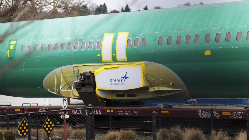 Около 300 самолетов Boeing 777 могут взорваться из-за дефекта, пишут СМИ