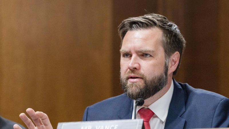 Эксперты оценили кандидатуру сенатора Вэнса на пост вице-президента США